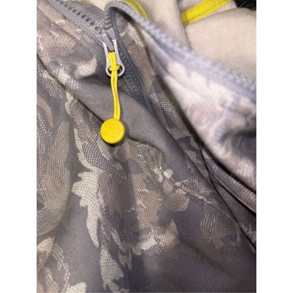 NWT all in motion zip up hoodie size girls 14/16 xl - Picture 5 of 5